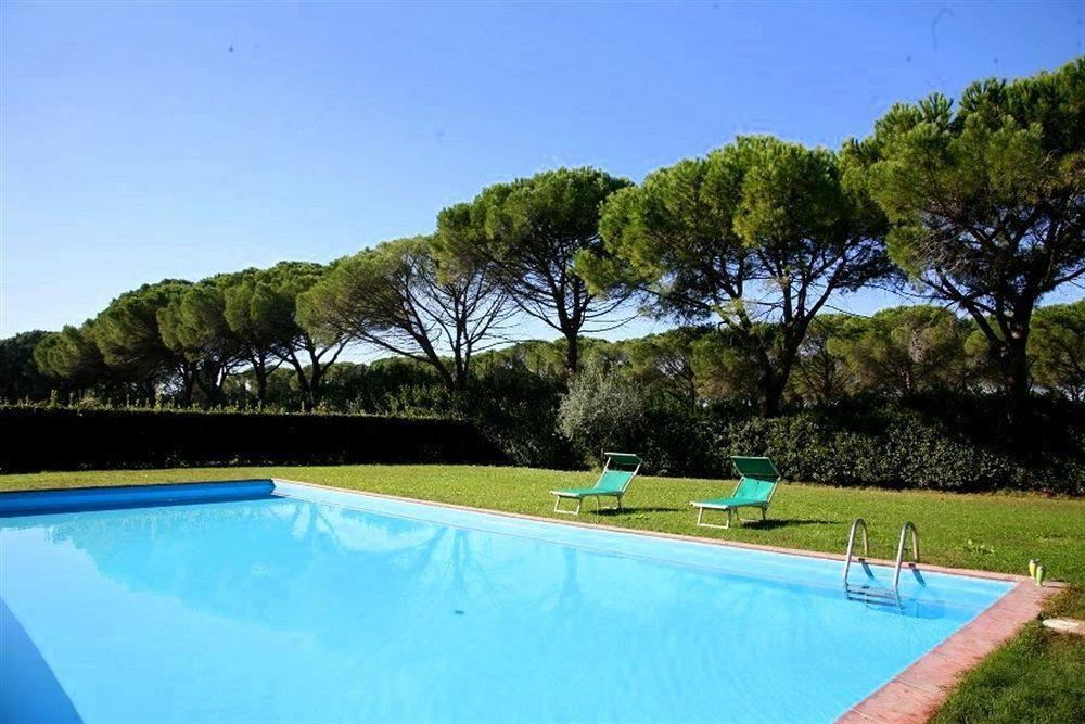 Razza Del Casalone Guest House Гросето Екстериор снимка